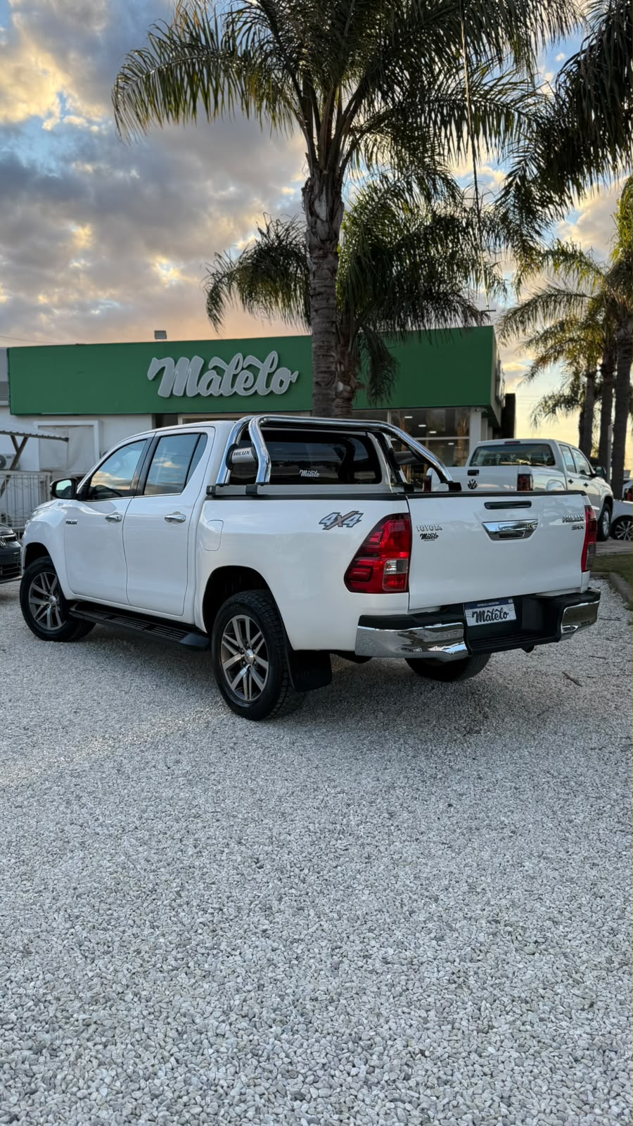 TOYOTA - HILUX  SRX  4X4 2.8  - AUTOMÁTICA  - 2017
